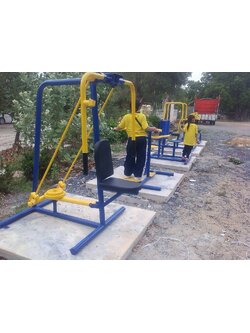 เครื่องออกกำลังกายกลางแจ้งร้อยเอ็ด