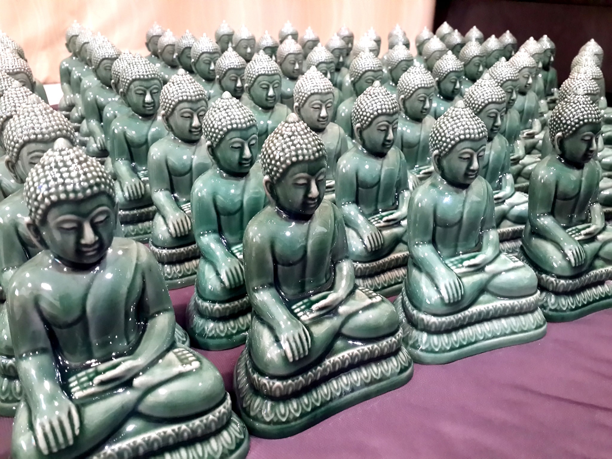 หลวงพ่อสำเร็จสัมฤทธิ์ศักดิ์สิทธิ์ กระเบื้อง พระอาจารย์บ๊ะ วัดโพธิลังกา