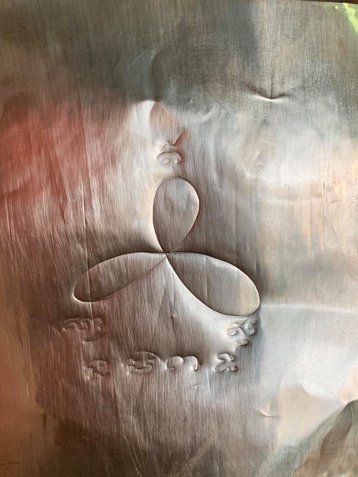 ลูกอมสัตตะบริภัณฑ์เทียนชัยขันน้ำมนต์พิธีสมเด็จพลิกชีวิต 1 ใน 20 ลูก