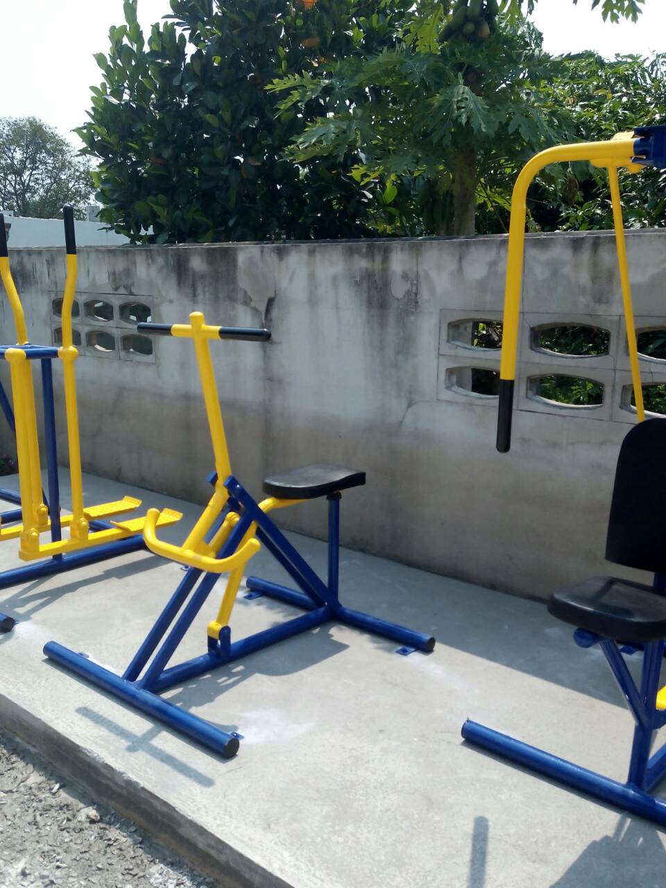 รหัส SM ผลงานติดตั้ง (อบต.บ้านป้อม อ.เมือง จ.อยุธยา) เครื่องออกกำลังกายกลางแจ้ง