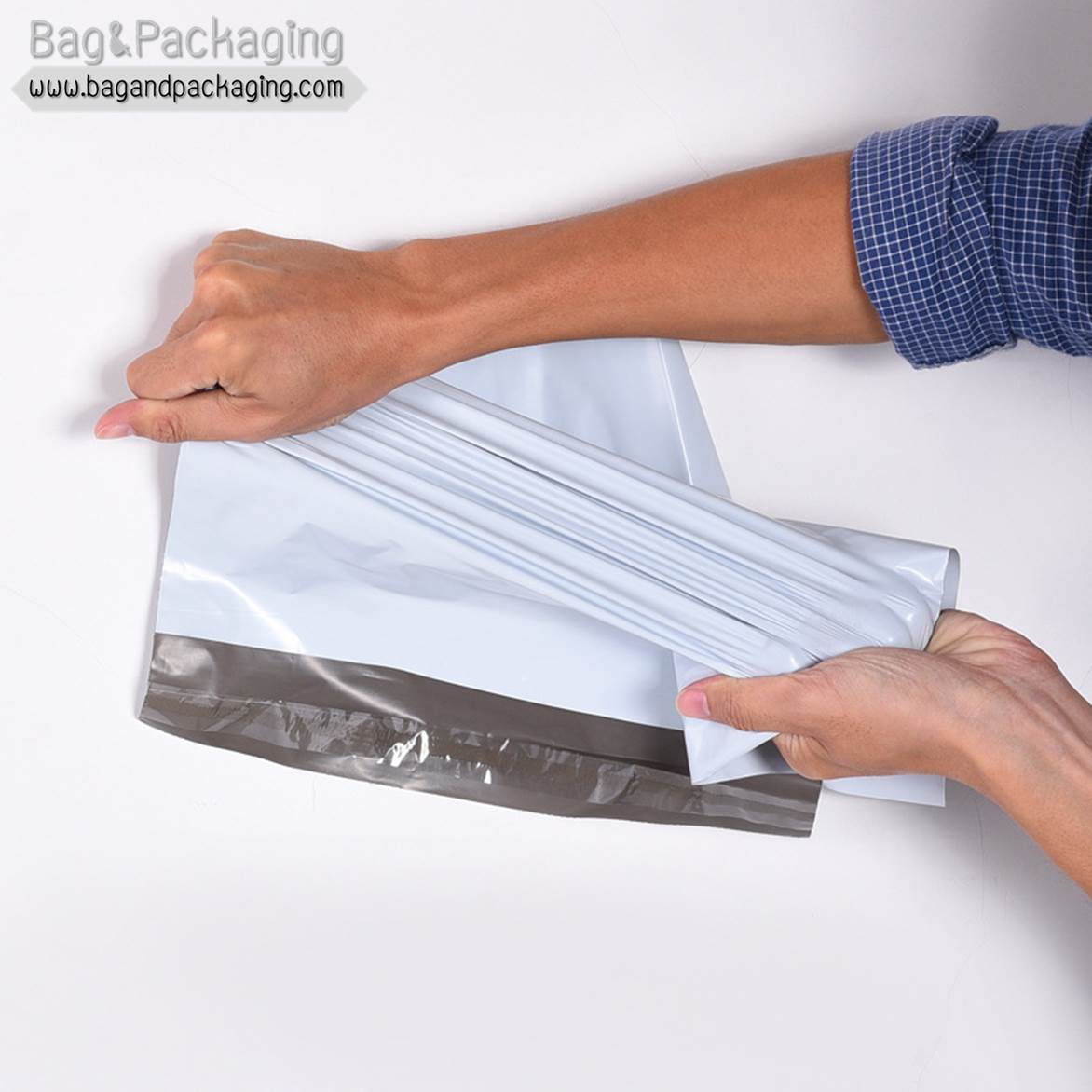 ซองจดหมายพลาสติก (ไม่มีจ่าหน้า) ขนาด 20 x 35 cm