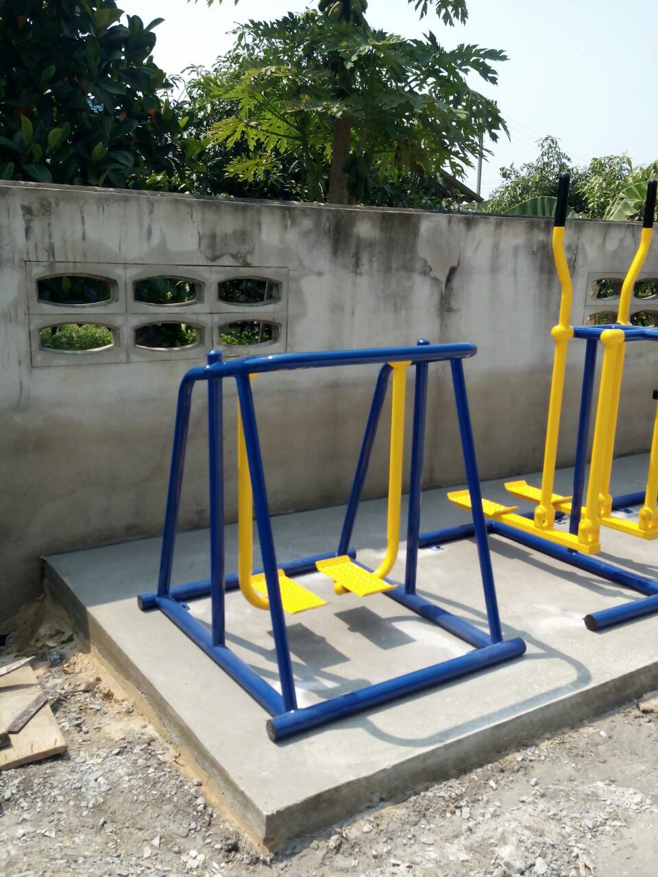 รหัส SM ผลงานติดตั้ง (อบต.บ้านป้อม อ.เมือง จ.อยุธยา) เครื่องออกกำลังกายกลางแจ้ง