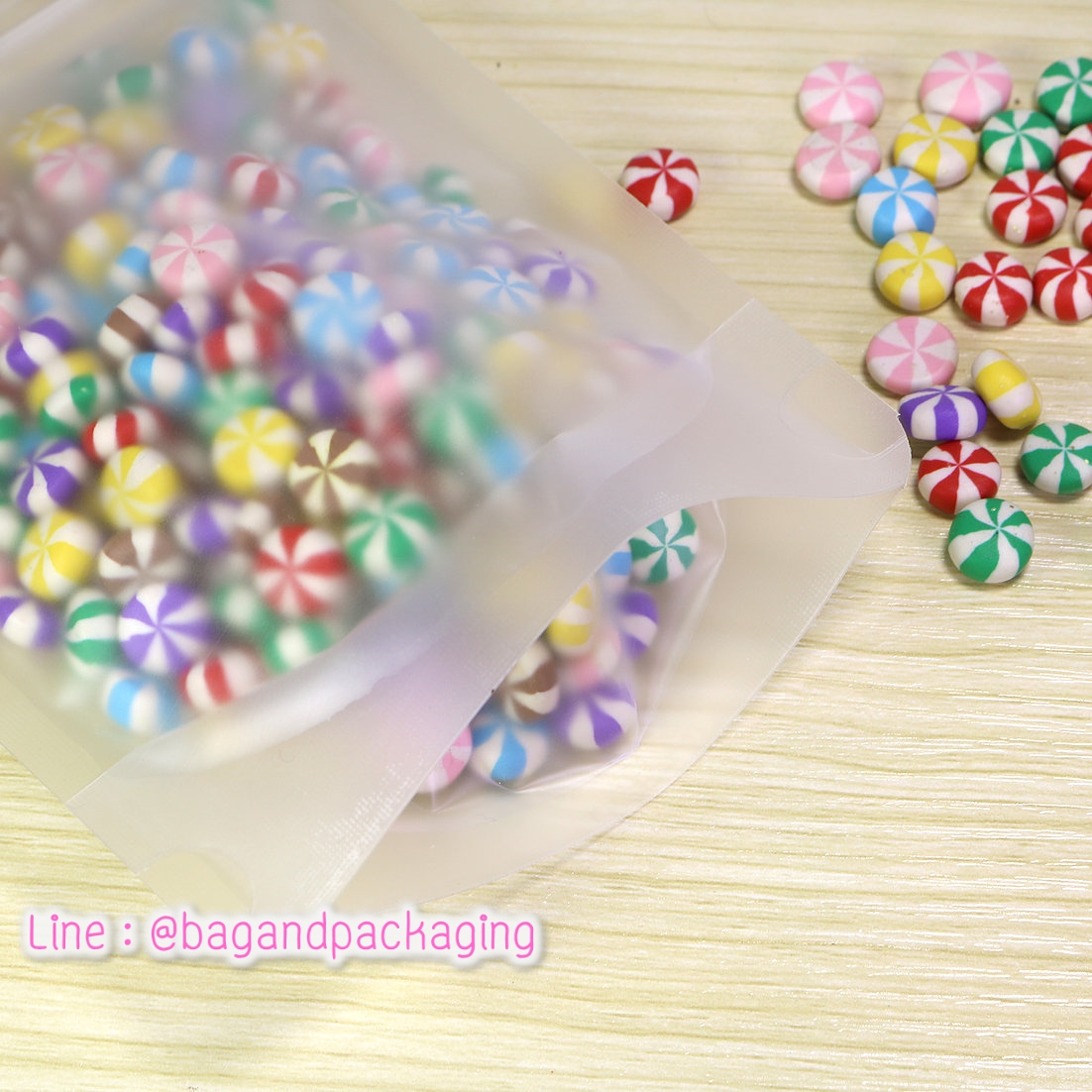 ถุงซิปล็อคก้นตั้ง พลาสติกขุ่น