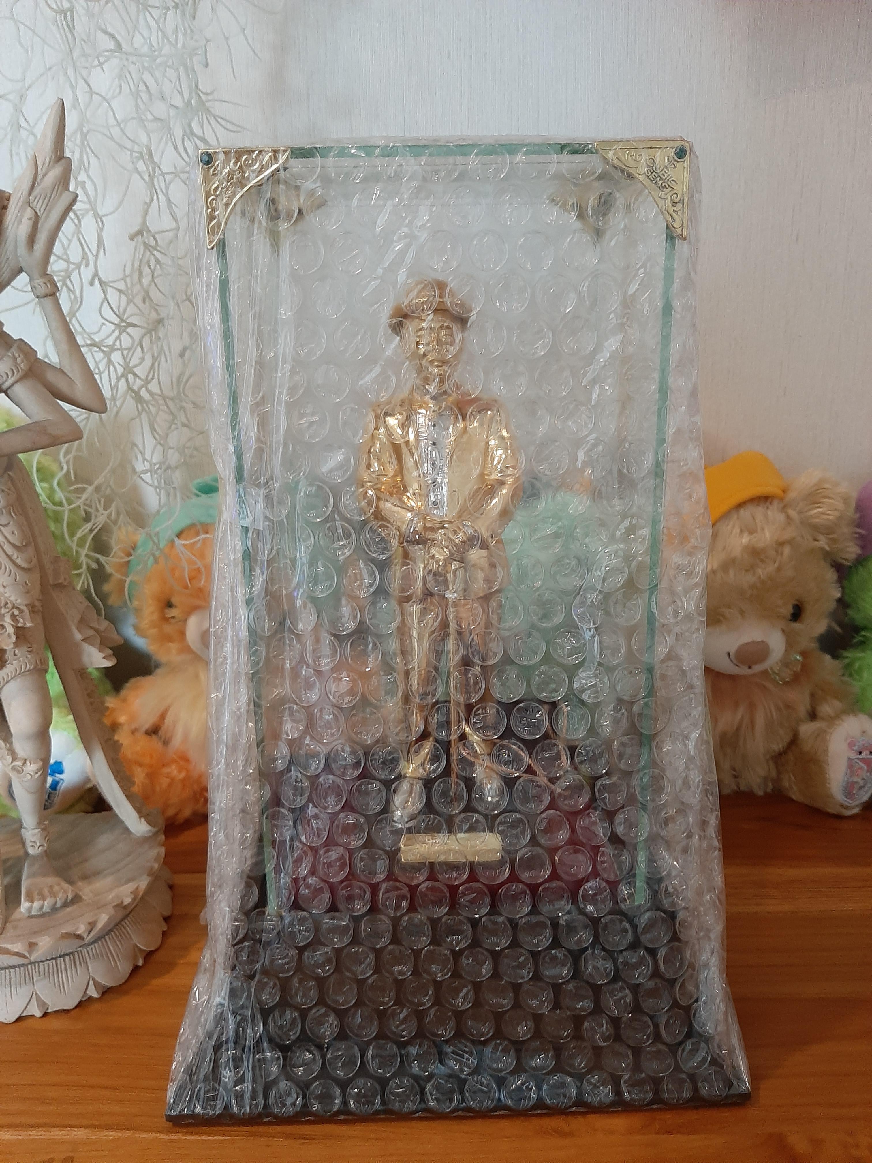 เศียรปู่แก่ประดับคริสตัสแท้ เข้าพิธีสวดคาถาเงินล้าน 108 จบ