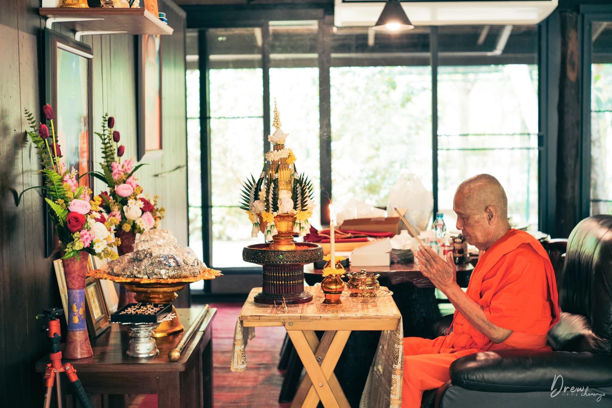 สร้อยข้อมือพระปัจเจกพุทธเจ้า 4 พระองค์(รมดำ) วัดเขาวง