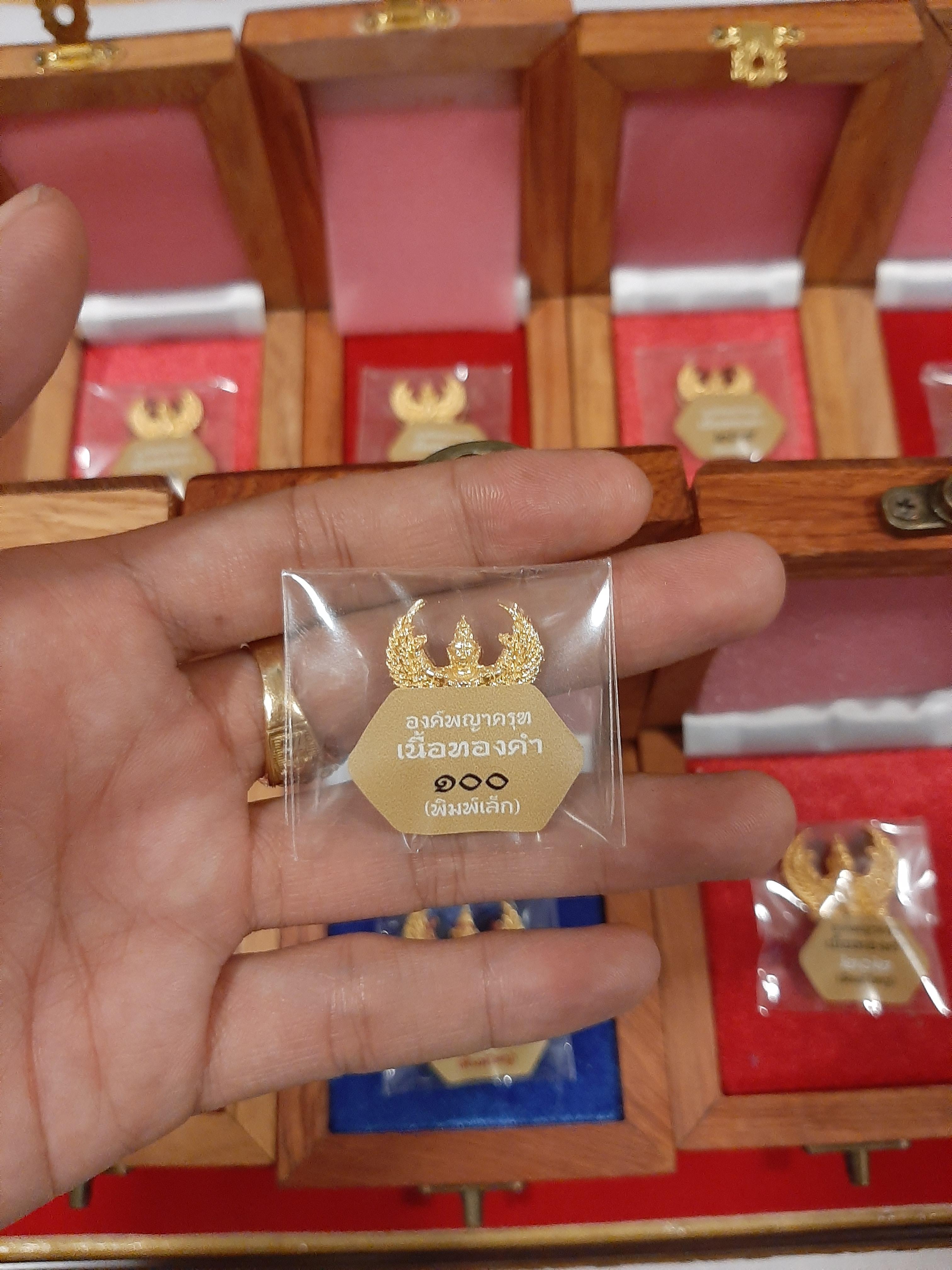 พญาครุฑกะไหล่ทองแพ็คคู่ พิมพ์ใหญ่และพิมพ์เล็ก รุ่น รวยสุดๆ วัดโพธิทอง