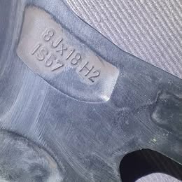 ล้อแมก มือสอง BMW 1 วง 8J×18 8092352 มีรอยขีดตำหนิ ขายตามสภาพ