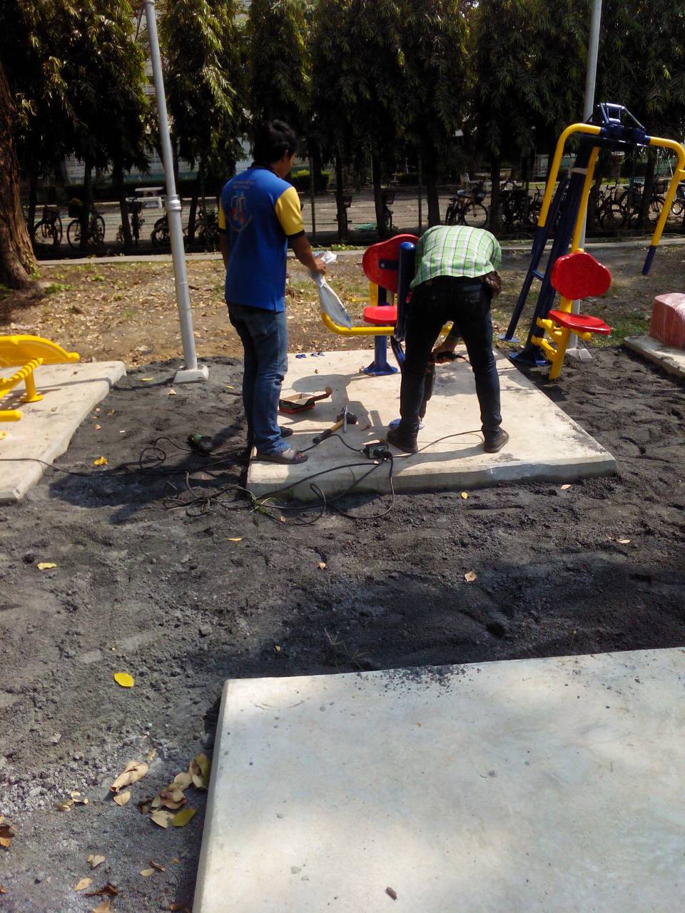 เครื่องออกกำลังกายกลางแจ้งดาวคะนอง