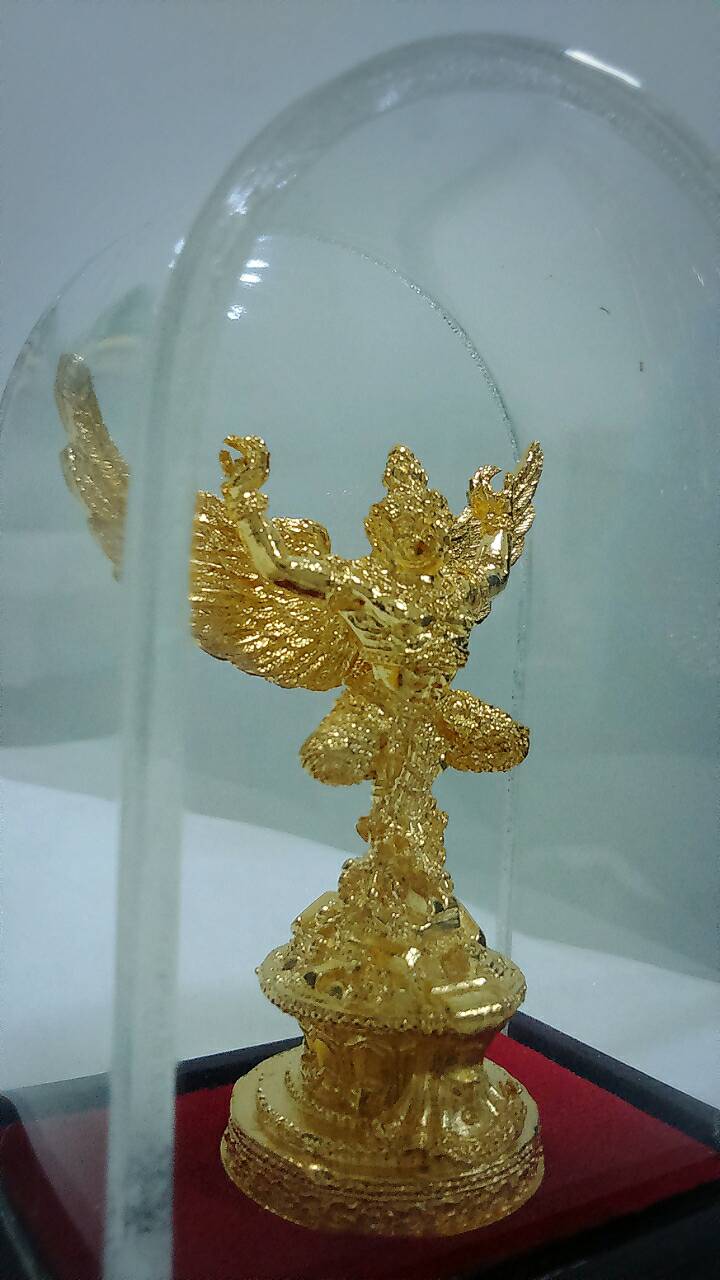 พญาครุฑลอยองค์(ตั้งโต๊ะ) รุ่นรวยเหนือเมฆ ปี 60 อ.วราห์ วัดโพธิ์ทอง