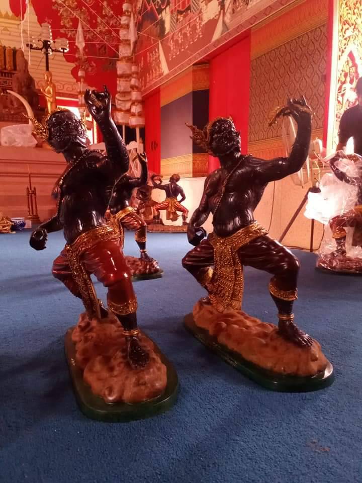 พระพิราพรอน หลวงพ่อเล็กเสก 1 ใน 44 องค์