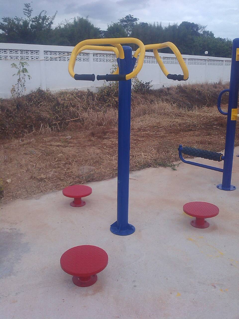 รหัส OUL ผลงานติดตั้ง (อบต.คือเวียง อ.ดอกคำใต้ จ.พะเยา) เครื่องออกกำลังกายกลางแจ้ง