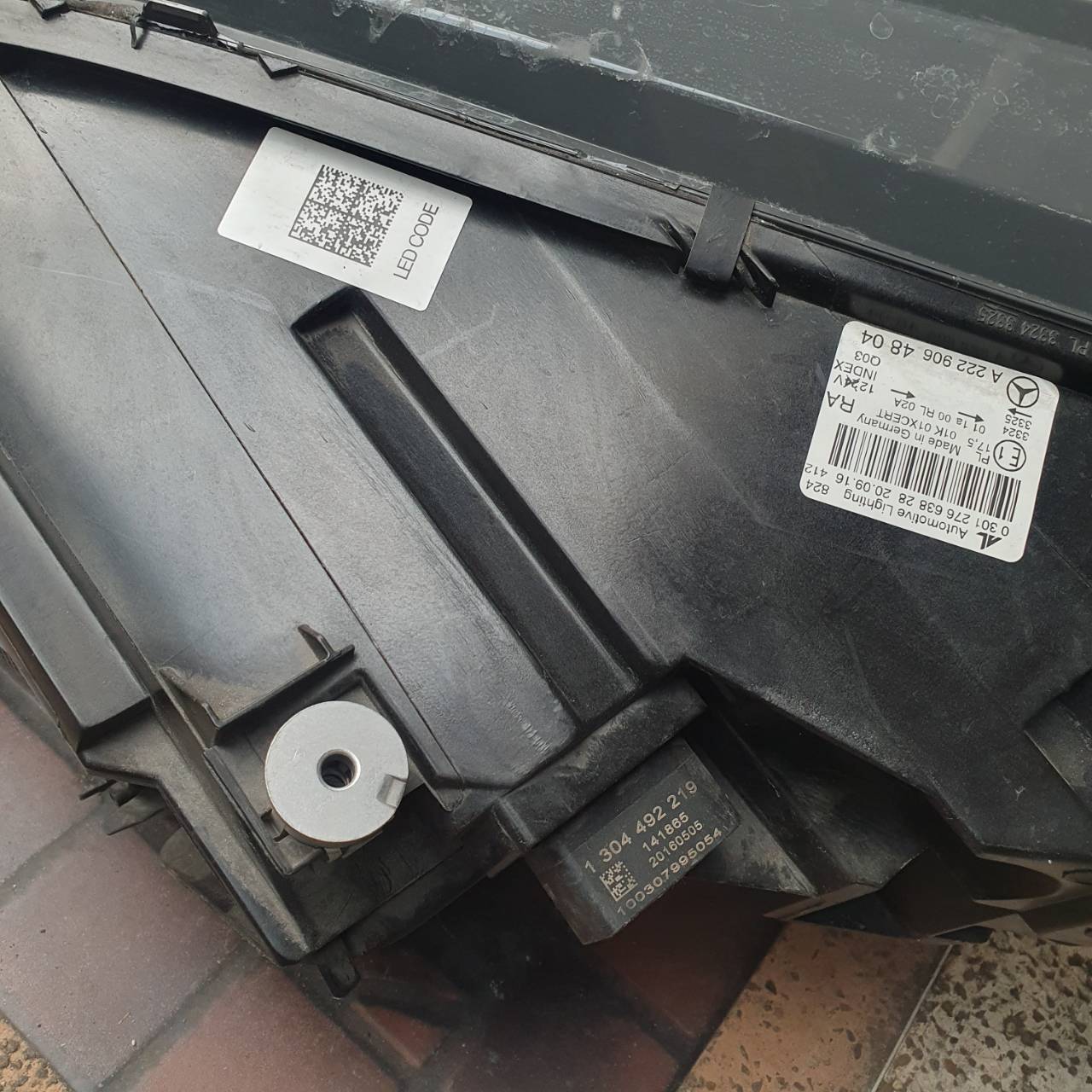 ไฟหน้าขวา W222 (A222 906 48 04) มือสอง ของแท้