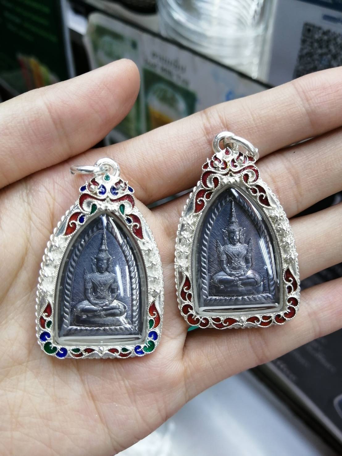 พระสมเด็จพลิกชีวิตเลี่ยมเงิน วัดท่าขนุน (ภาพแทน)