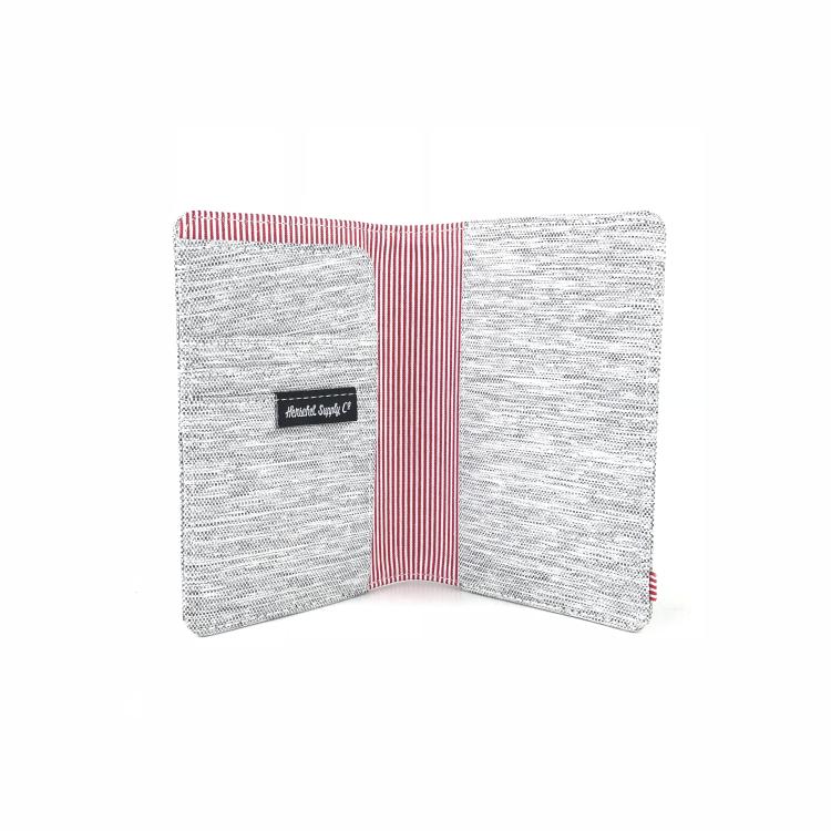 กระเป๋าใส่พาสปอร์ต Herschel Raynor ของแท้ พร้อมส่งจากไทย