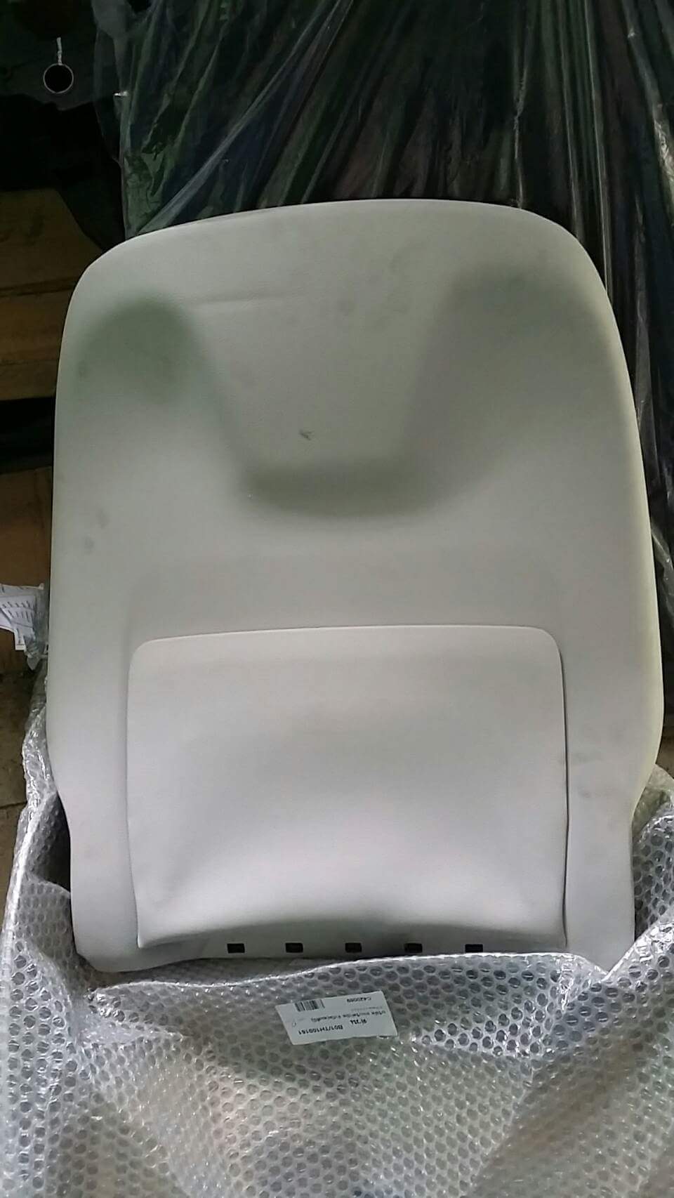 ฝาปิดพนักพิงหลังเบาะหน้า A2059100139