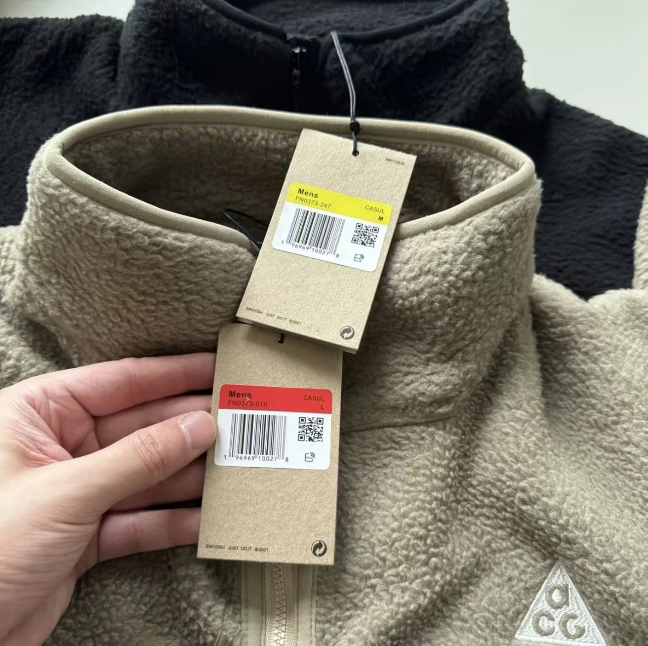 เสื้อกันหนาวขนแกะ Nike ACG Arctic Wolf Full Zip Top ของใหม่ ของแท้ พร้อมส่ง เสื้อกันหนาวขนนุ่ม