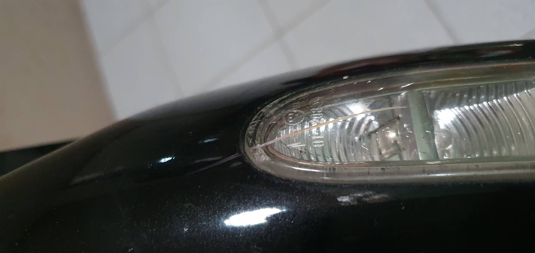 กระจกมองข้าง Benz W209 ข้างซ้าย สีดำ มือสอง เลนส์กระจกไม่แตก ไฟเลี้ยวแตก