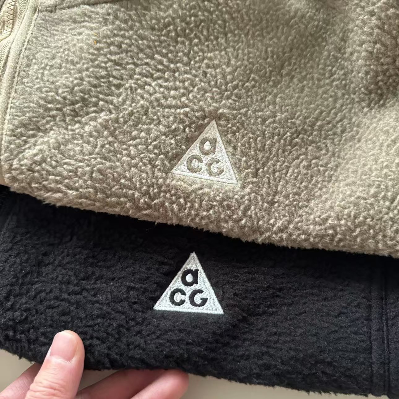 เสื้อกันหนาวขนแกะ Nike ACG Arctic Wolf Full Zip Top ของใหม่ ของแท้ พร้อมส่ง เสื้อกันหนาวขนนุ่ม