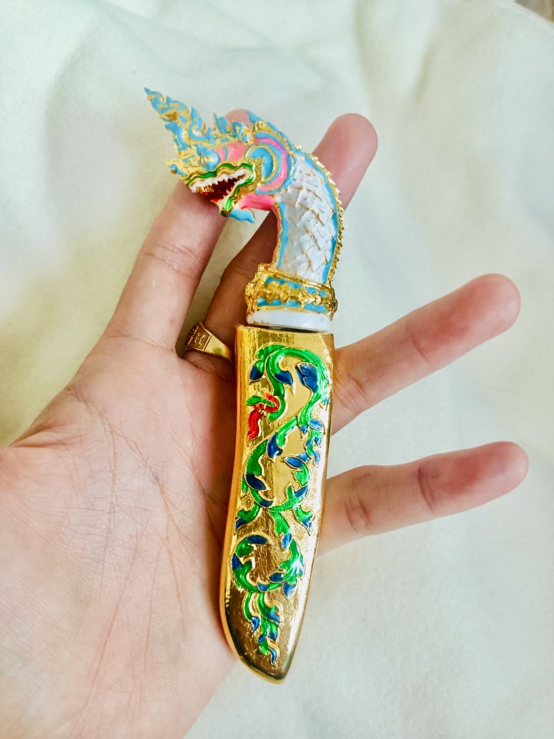 มีดมนต์นาคาพญาอนันตนาคราช 3 นิ้ว(พิธีฝ่าวิกฤติ เลื่อนยศ ยกฐานะ) โลหะลงสีทั้งด้ามและปลอก