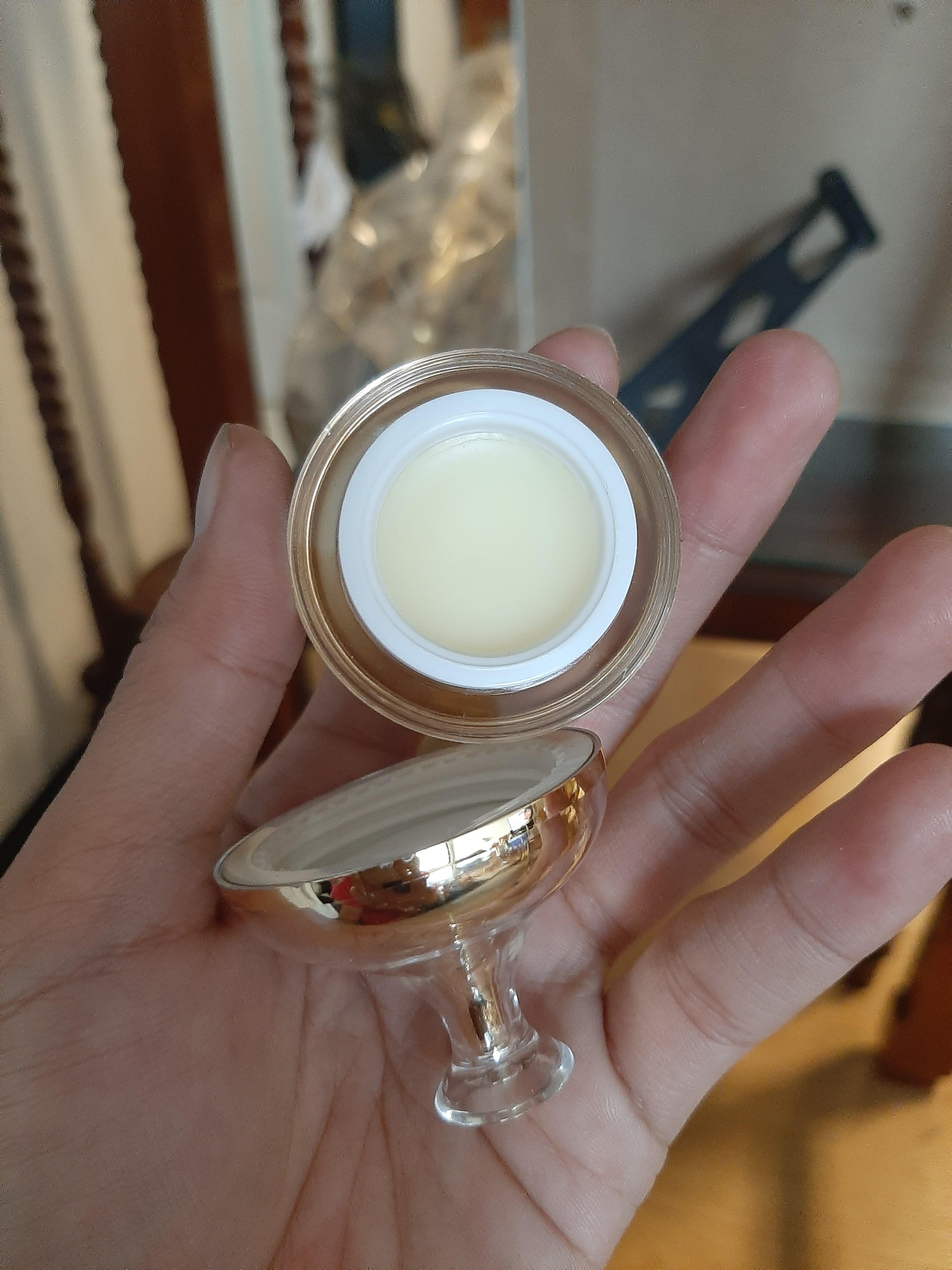 สีผึ้งเทพรัญจวนเงินล้านตลับใหญ่ (900) เสกหลายวาระ ลพ.เล็กร่วมเสก