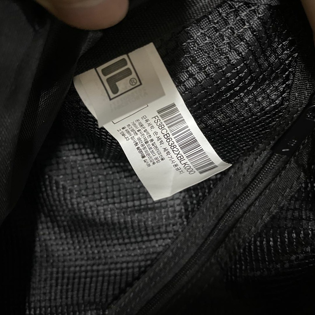 กระเป๋าคาดเอว Fila - All Over Pattern Coat Waist Bag ของใหม่ ของแท้ พร้อมส่ง กระเป๋าสะพายข้าง กระเป๋าคาดอก ฟีล่า