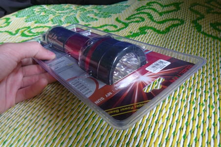 ไฟฉาย LED Electon SJ-8330 ผลิตจากอลูมิเนียมเคลือบเงาพิเศษ แข็งแรง คงทน ไม่เป็นสนิม