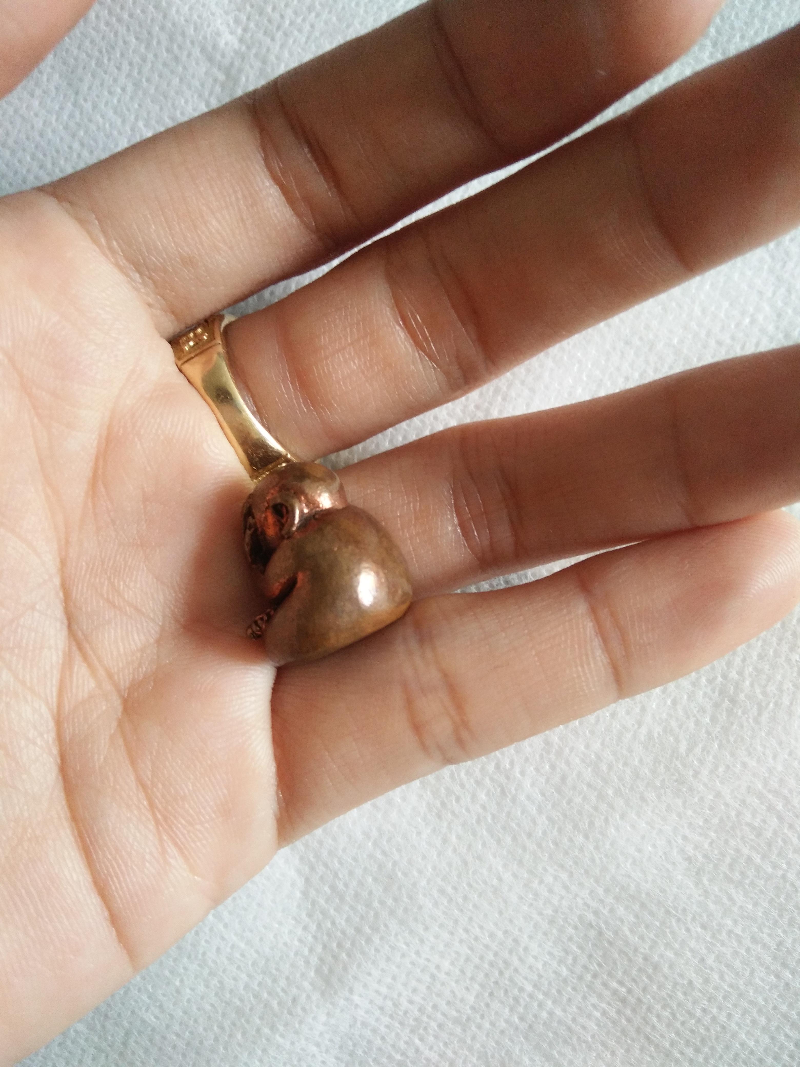 พระปิดตามหาลาภ พิมพ์ปุ้มปุ้ย หลวงตาวาส วัดสะพานสูง ปี 53