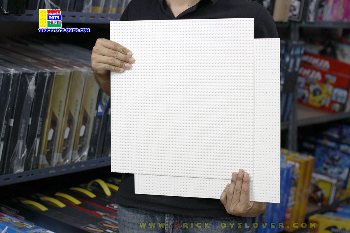 แผ่น Plate ขนาดใหญ่ 40x40 Cm.สำหรับเป็นฐานในการต่อ Blocks