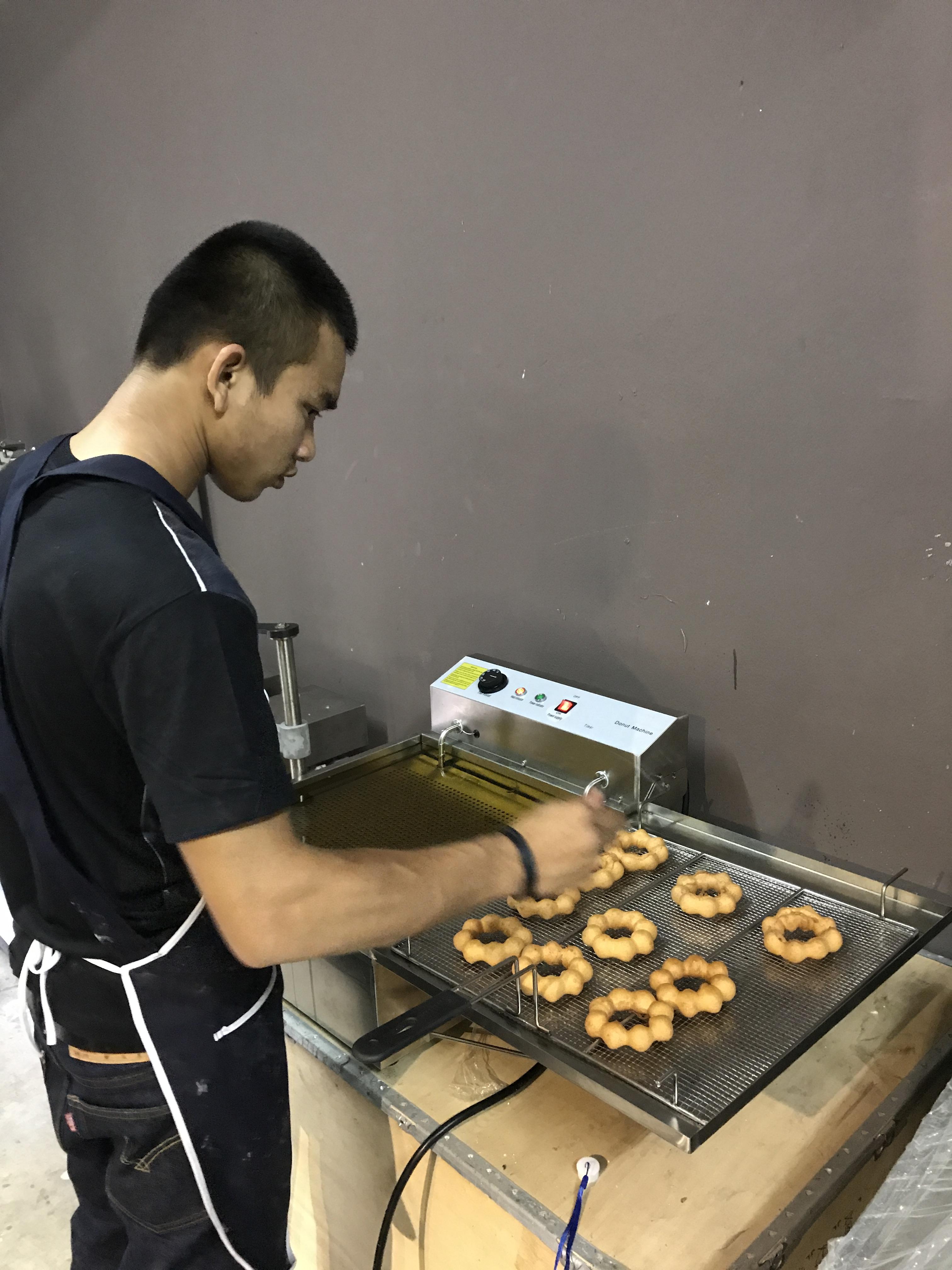 เครื่องทำโดนัทพอนเดอริง ราคาถูก