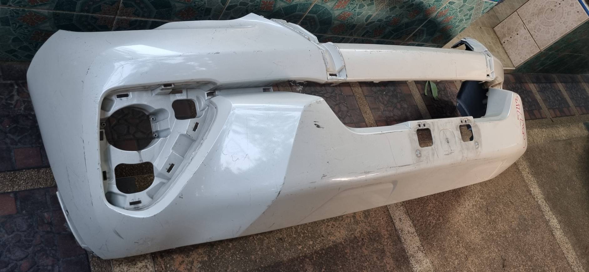 กันชน Toyota Fortuner ปี 2015-2023 ขายตามสภาพ