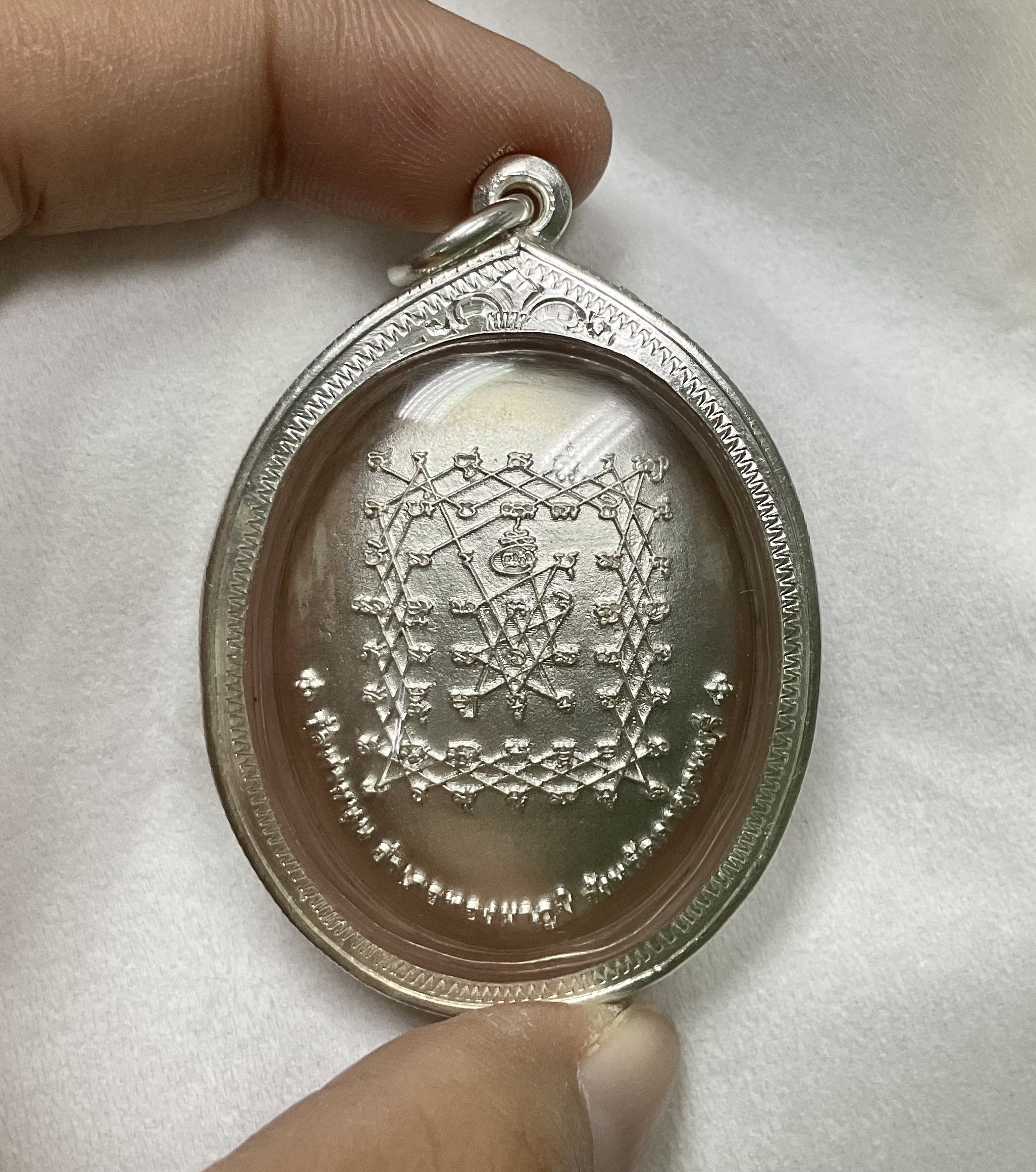 สมเด็จองค์ปฐมหลังยันต์เกราะเพชร พร้อมเลี่ยมกรอบเงิน เนื้อเงินชนวนมาหาสะท้อน วัดท่าขนุน