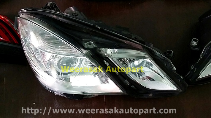 ไฟหน้า E-Class W212 (R) ซีนอน