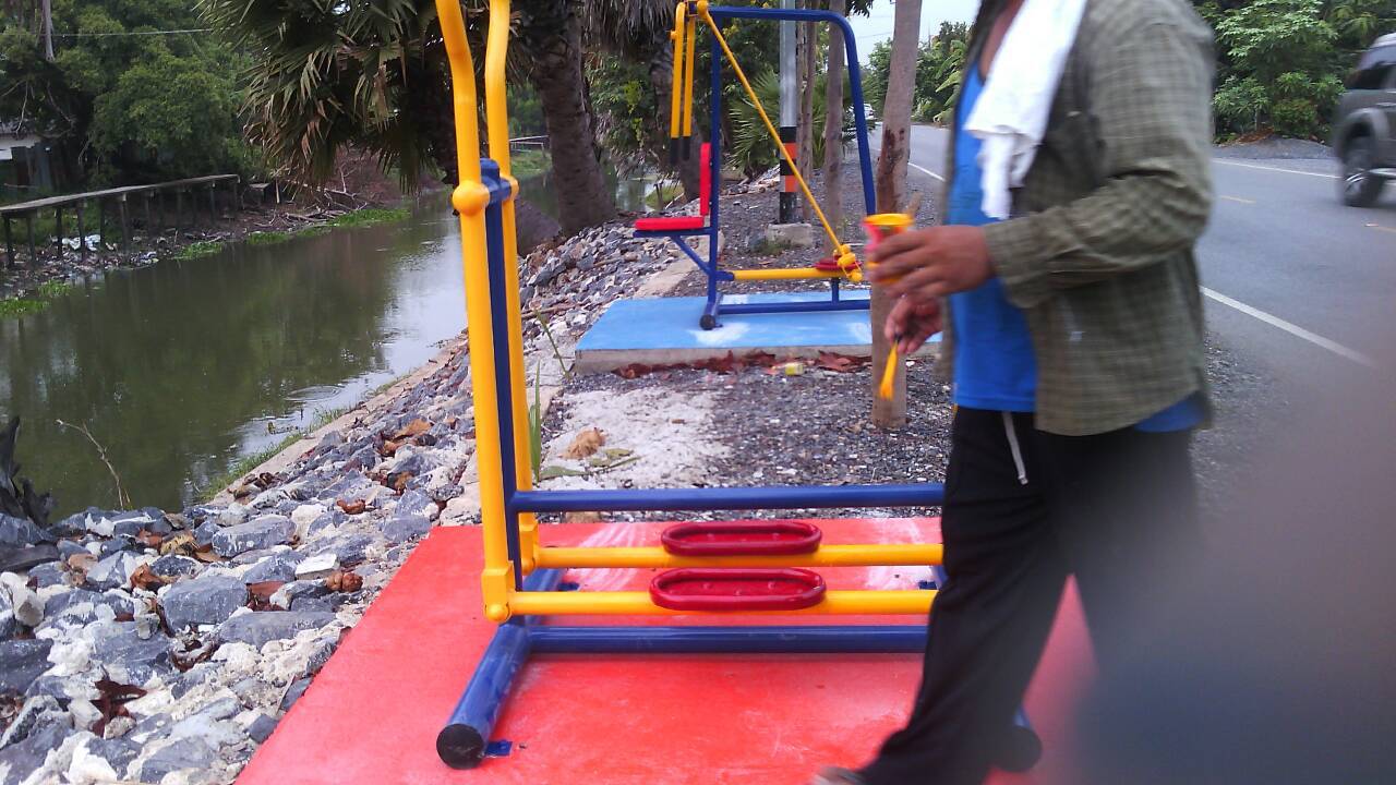 รหัส OUL ผลงานติดตั้ง (ปทุมธานี) เครื่องออกกำลังกายกลางแจ้ง