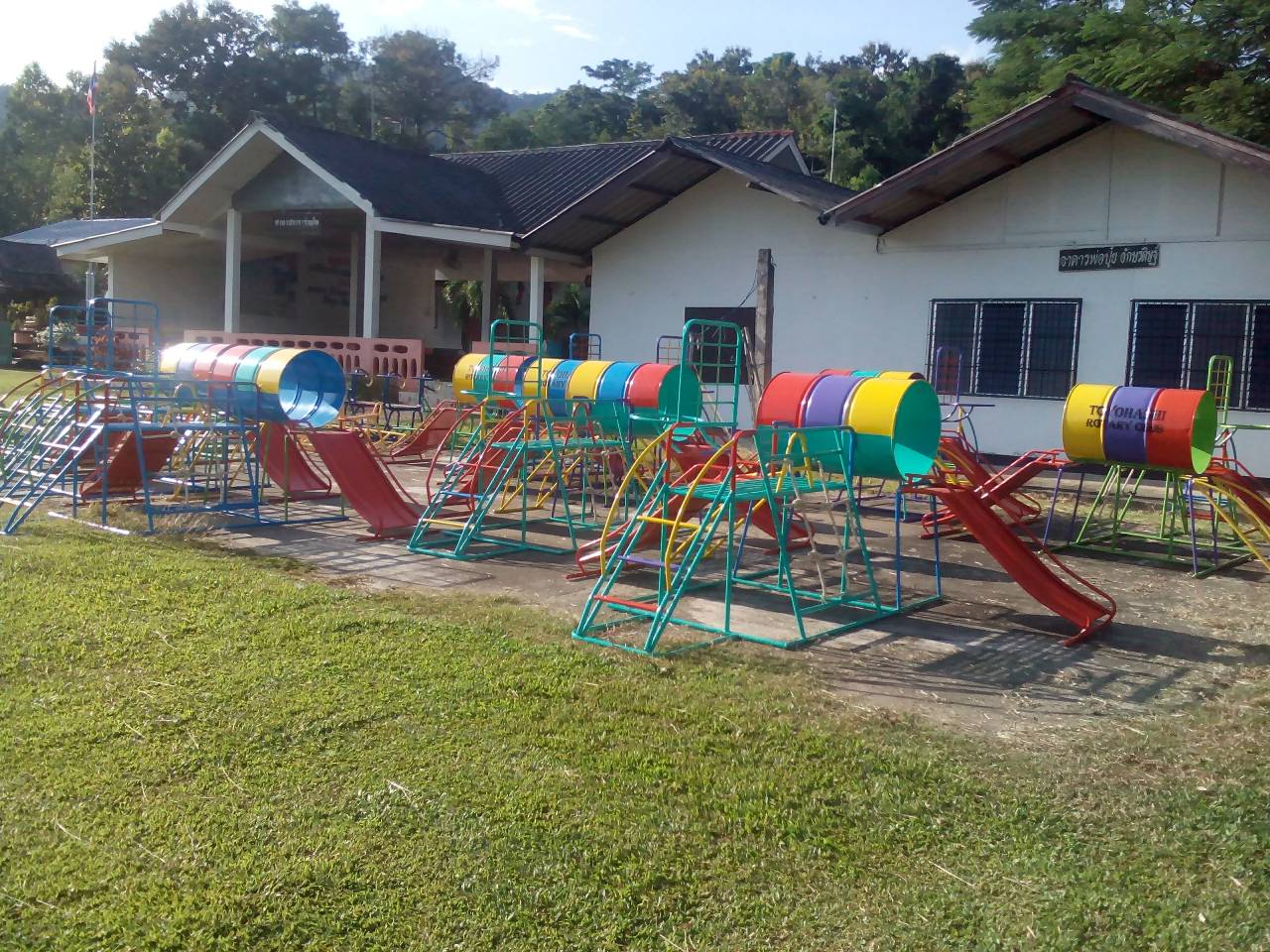 รหัส PG ผลงานติดตั้ง (โรงเรียนบ้านดอนแยง ม.8 อ.เทิง จ.เชียงราย) เครื่องเล่นสนามกลางแจ้งสำหรับเด็ก