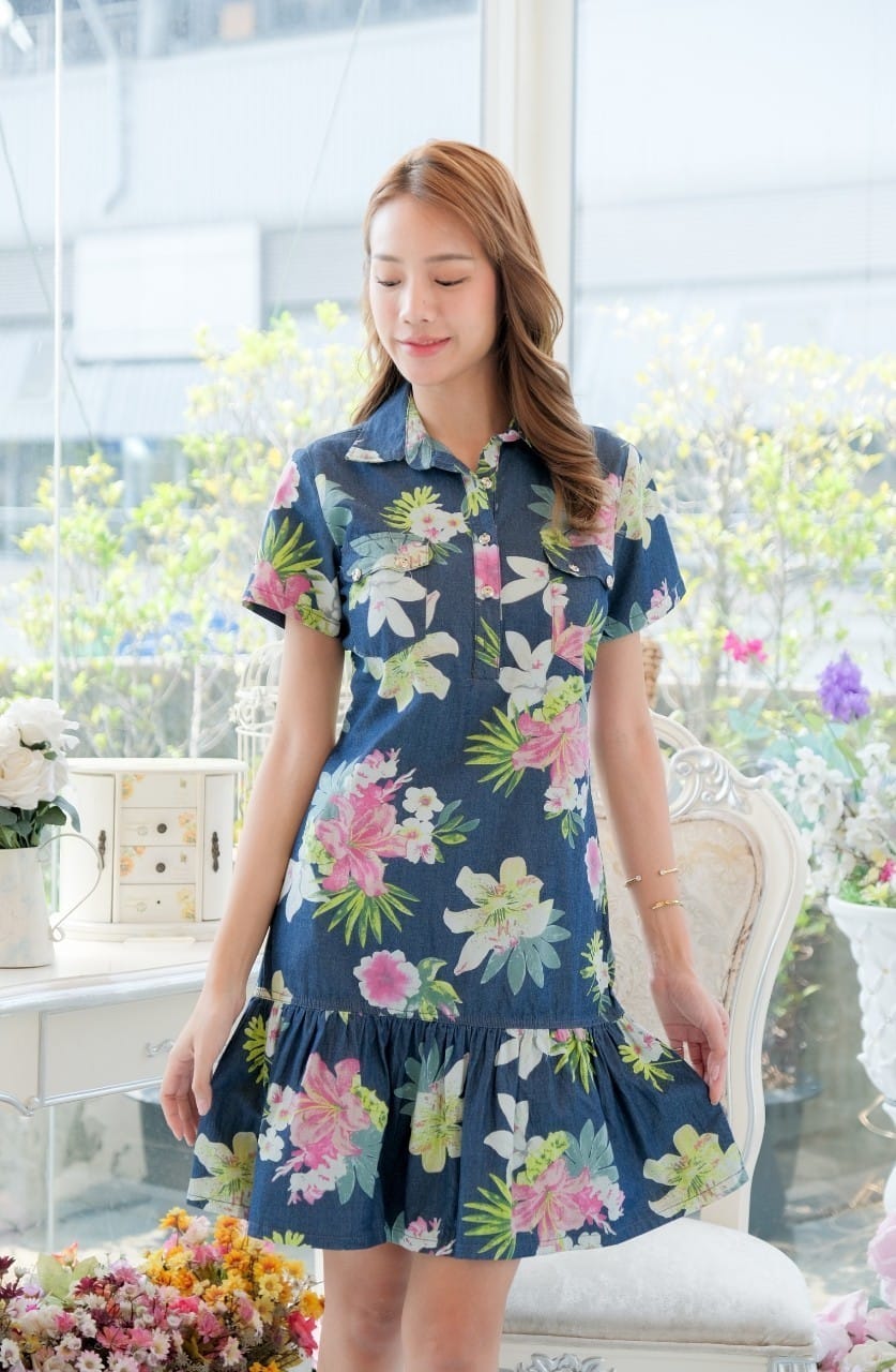 เดรสยีนส์ #8375 ผ้ายีนส์เนื้อนิ่มพิมพ์ลายดอกไม้สวยแต่งระบายชายน่ารักๆ ใส่สบาย ไม่ร้อน ใส่ได้หลายโอกาส