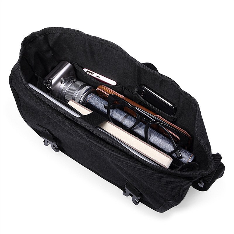 กระเป๋าสะพายข้าง Dickies Messenger Bag รุ่นพิเศษจากญี่ปุ่น ของใหม่ ของแท้ พร้อมส่ง