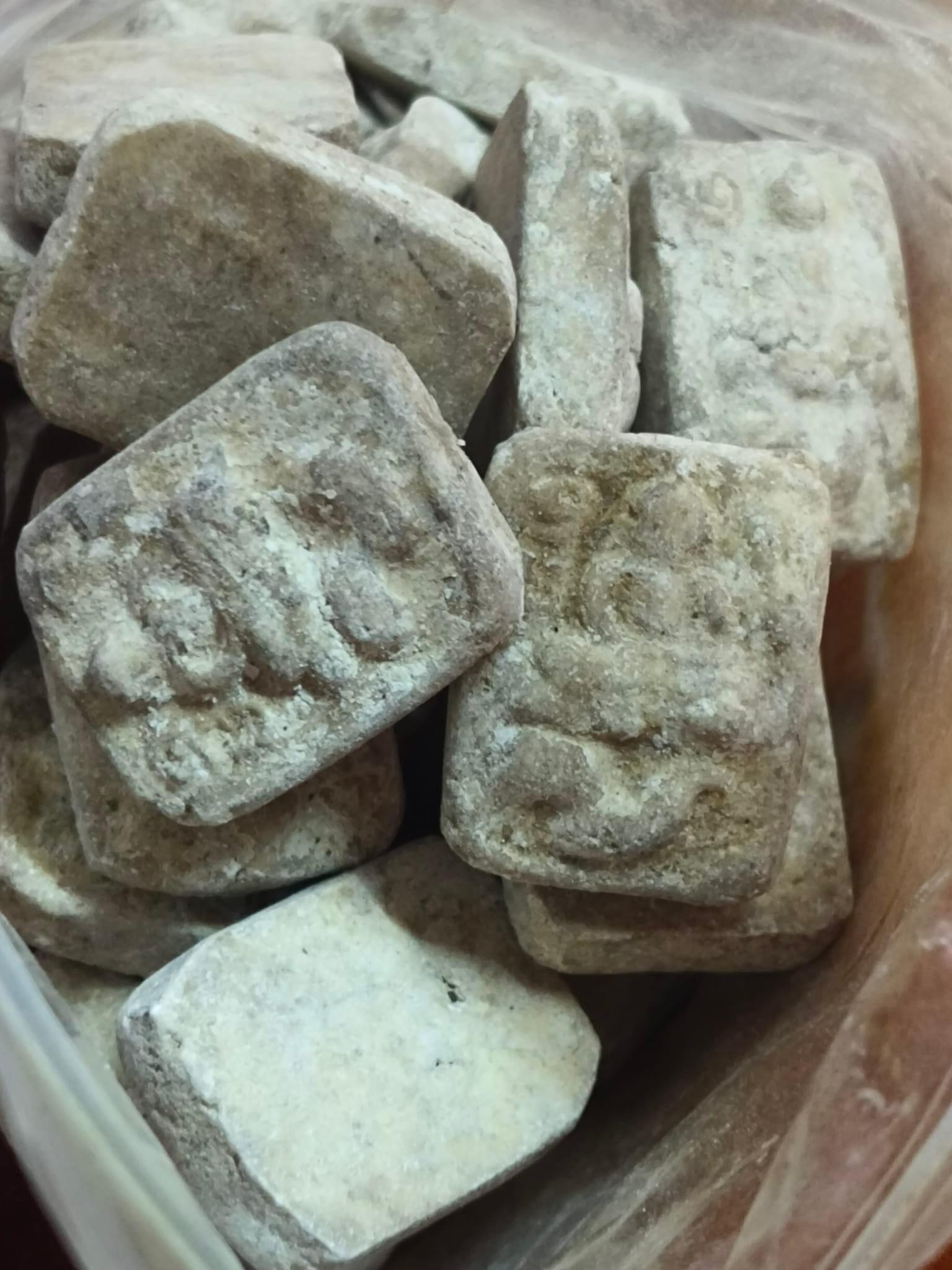 พระพิมพ์หลวงพ่อปาน ขี่ครุฑ หลวงพ่อหนุน วัดพุทธโมกข์ พุทธาภิเษก (กรุวัด)