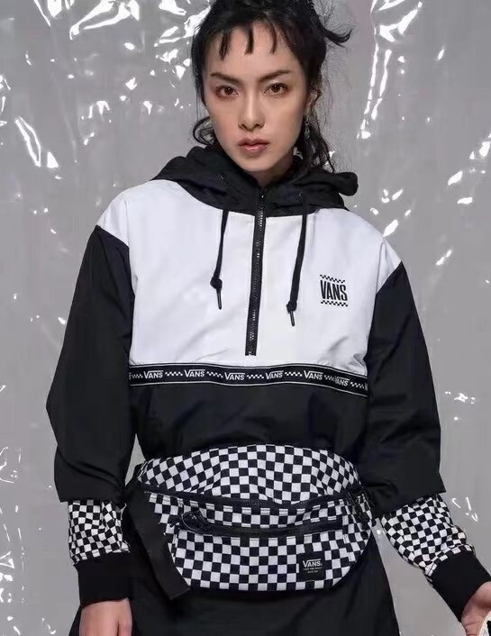 กระเป๋าสะพายข้าง Vans Ward Crossbody Bag ของแท้ ใหม่ล่าสุด พร้อมส่งจากไทย