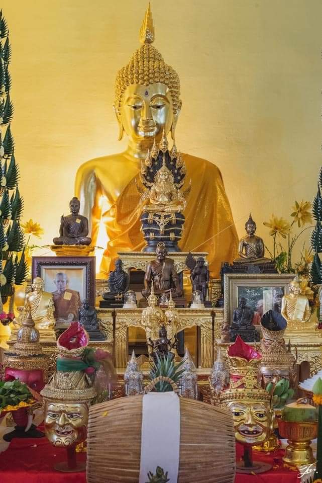 ชุดมหามงคล ปี 66 (ปฏิทินฤกษ์, ตะกรุดมหาเศรษฐี ลพ.เล็กเสก และตะกรุดผ้ายันต์พิชัยสงคราม ลพ.ฤาษีเสก) จำกัด 4 ชุด