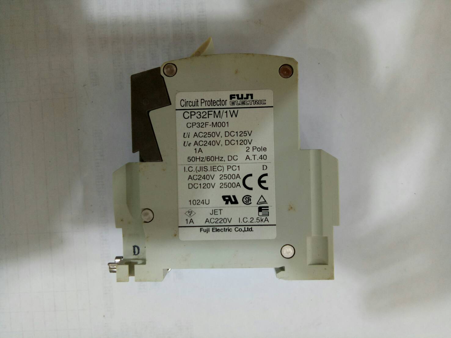 Circuit Protector : CP32FM/1W