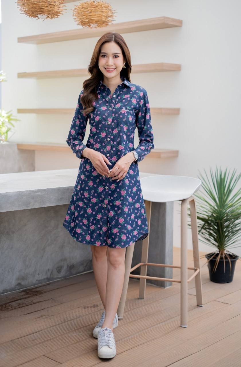 เดรสยีนส์ # 8775 ชุดยีนส์แบบสวยพิมพ์ลายสดใสสวยมาก ผ้ายีนส์ไม่หนา ใส่สบาย แบบสวยใส่ได้หลายโอกาส