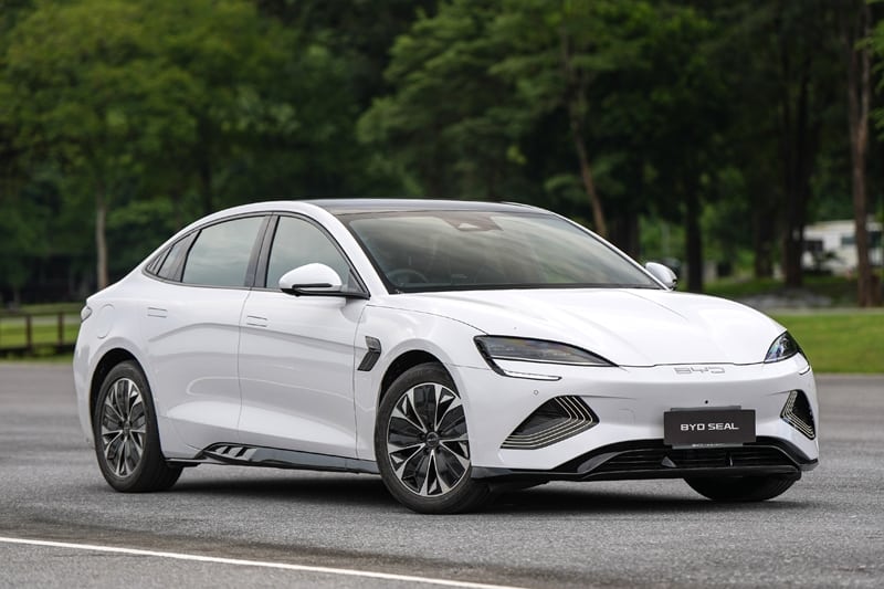 กระจังหน้าสีดำเงา BYD SEAL ปี 2023(มือสอง)