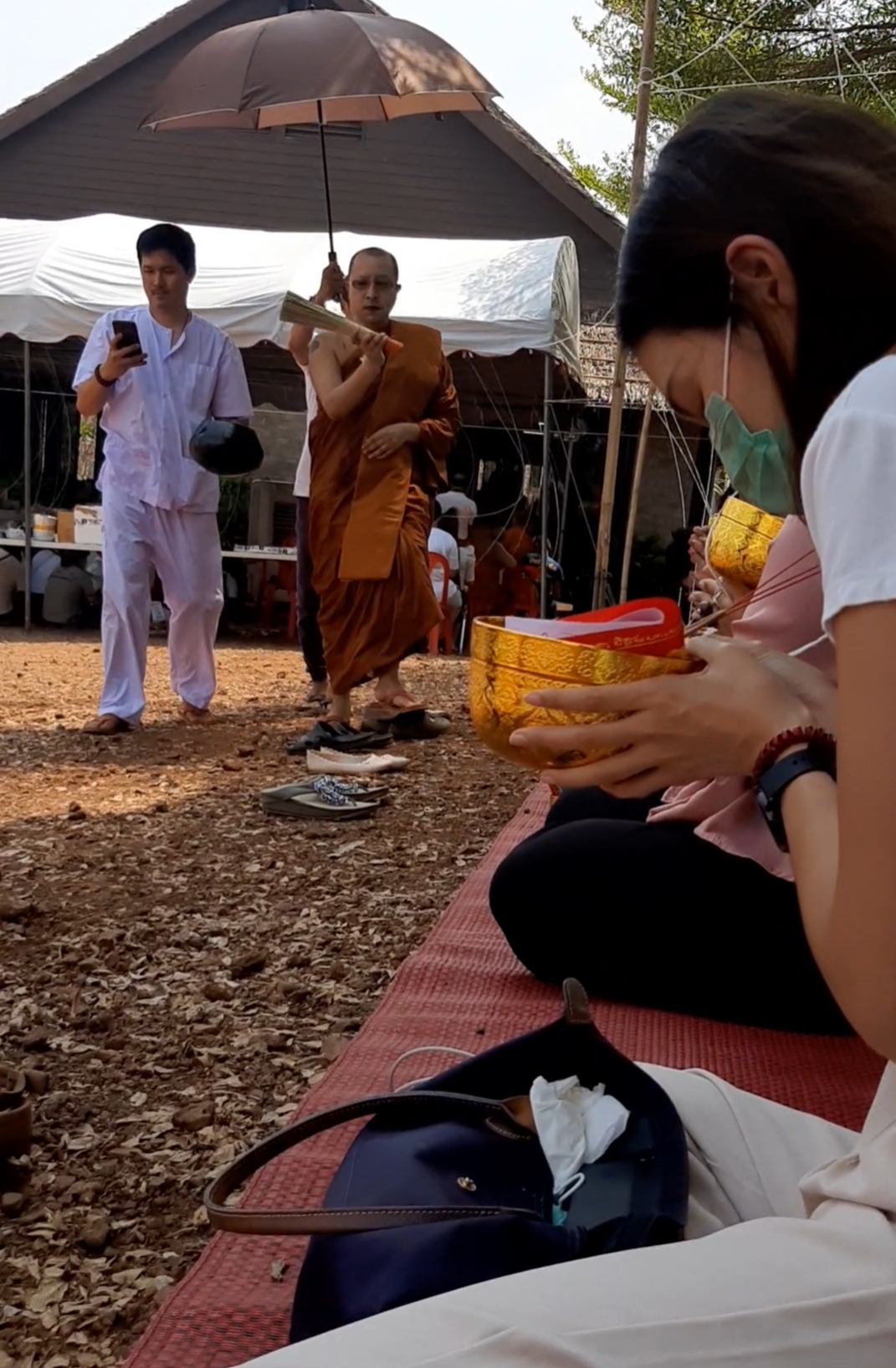 เหรียญหลวงพ่อปานเนื้อเงินชุบทองแท้ (กันโรคระบาด) ลพ.เล็ก เสก ปี 63