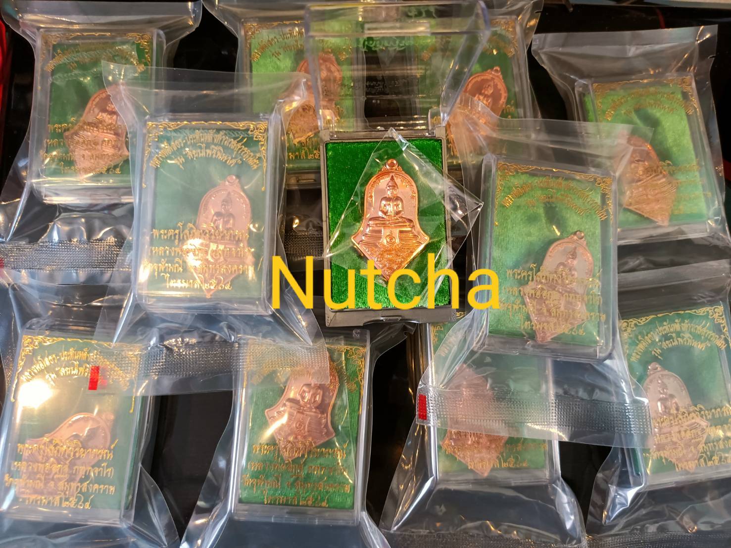 เหรียญท้าวเวสสุวรรณ หลวงพ่อโสธรทรงจำปี รุ่น สยบไพรีพินาศ