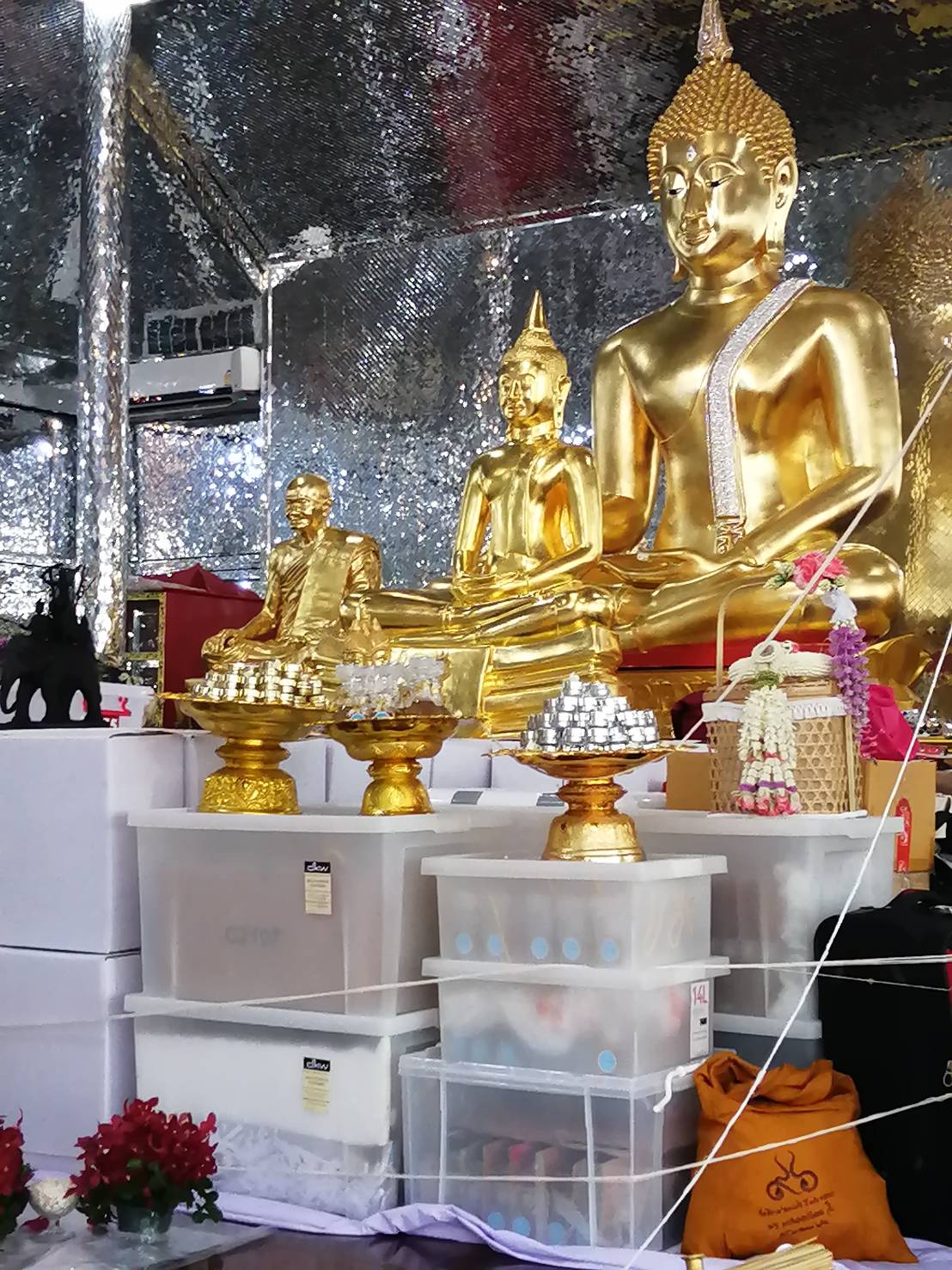 แผ่นยันต์มหาระงับ (กระจก) 1 ใน 86 บาน วัดพุทธพรหมยาน ลพ.เล็กร่วมเสก