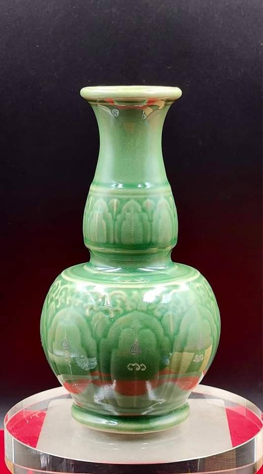 คนโทน้ำพระพุทธมนต์ล้างหน้า