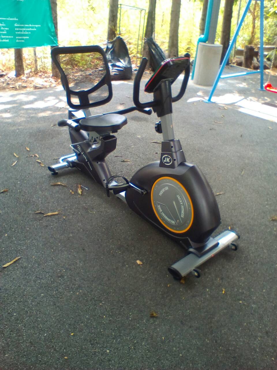 รหัส IND ผลงานติดตั้ง (ปากเกร็ด) เครื่องออกกำลังกายฟิตเนสในร่ม