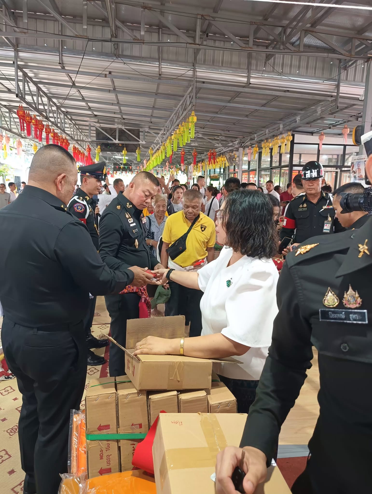 เหรียญพหูรมาน ทภ.2 เนื้อชนวน No.8948 หลวงปู่ศิลา