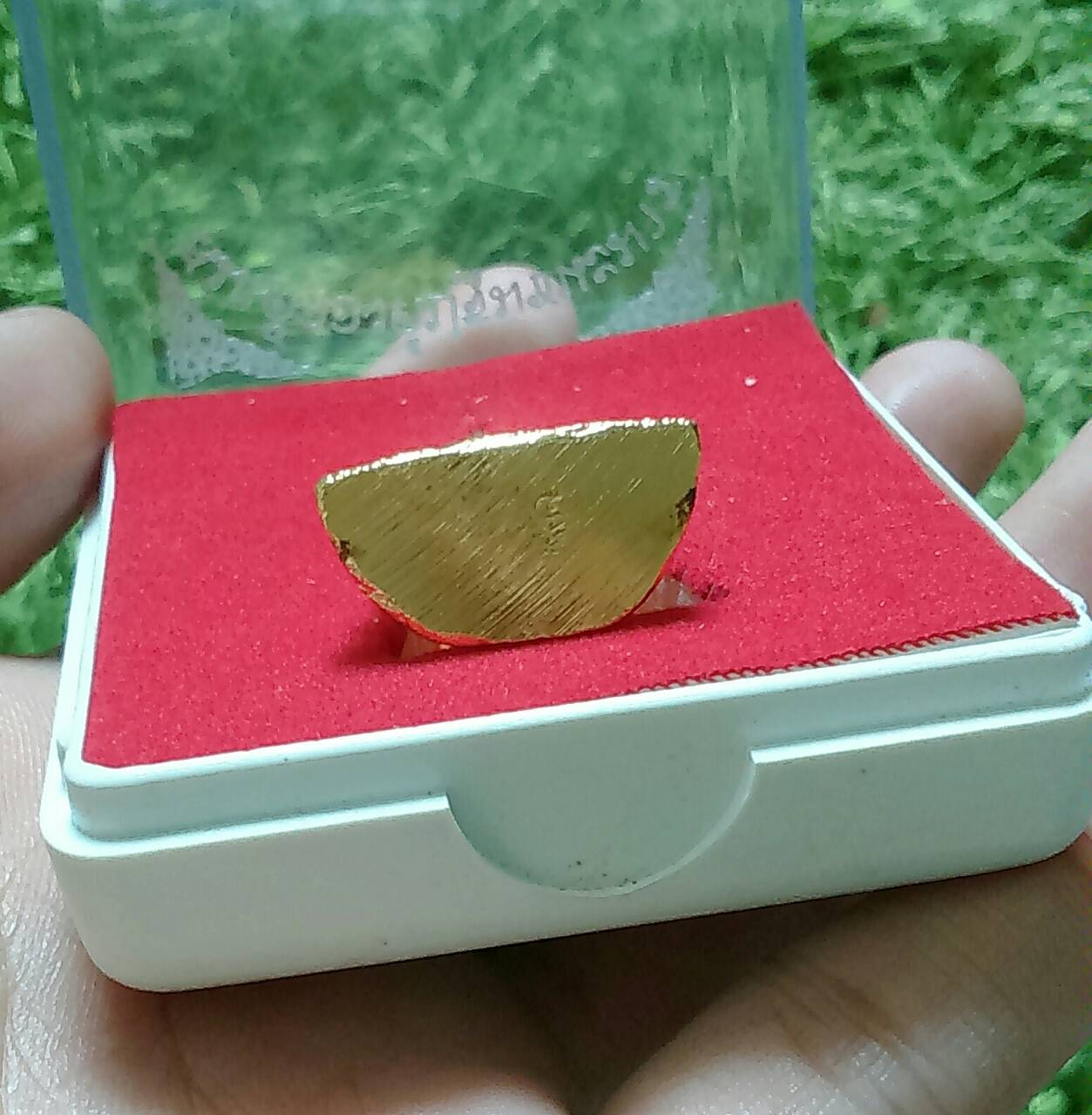 สมเด็จองค์ปฐมลอยองค์ เนื้อชุบทอง ปี 53 วัดศาลพันท้ายนรสิงห์