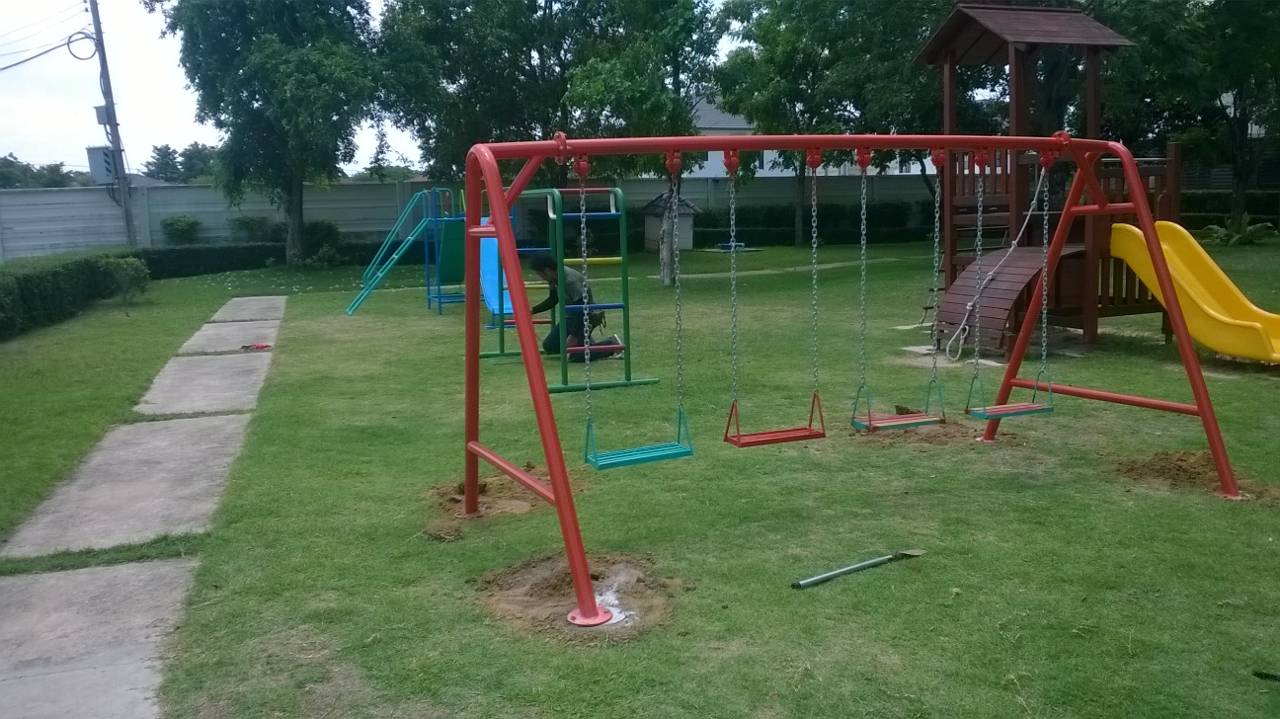 รหัส PG ผลงานติดตั้ง (หมู่บ้านจัดสรรพฤกษาวิลล์32 เขตบางขุนเทียน กรุงเทพฯ.) เครื่องออกกำลังกายเด็ก